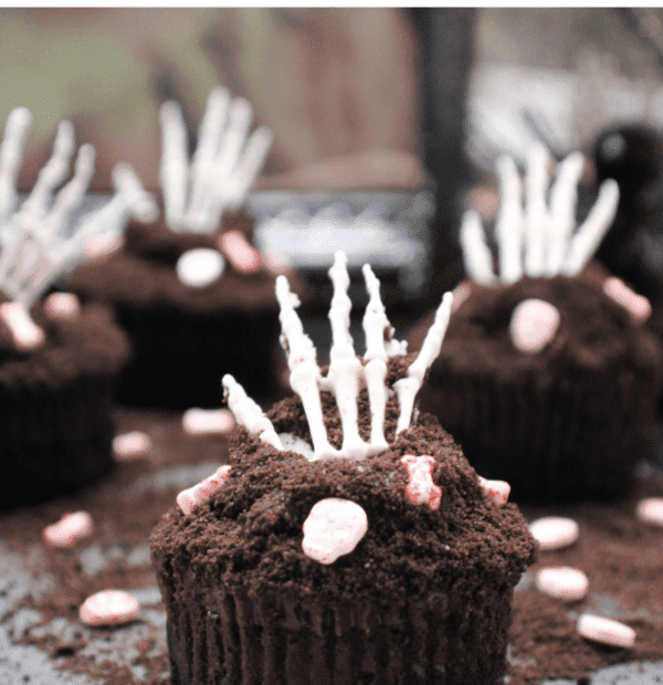 graveyard chocolate cheesecake