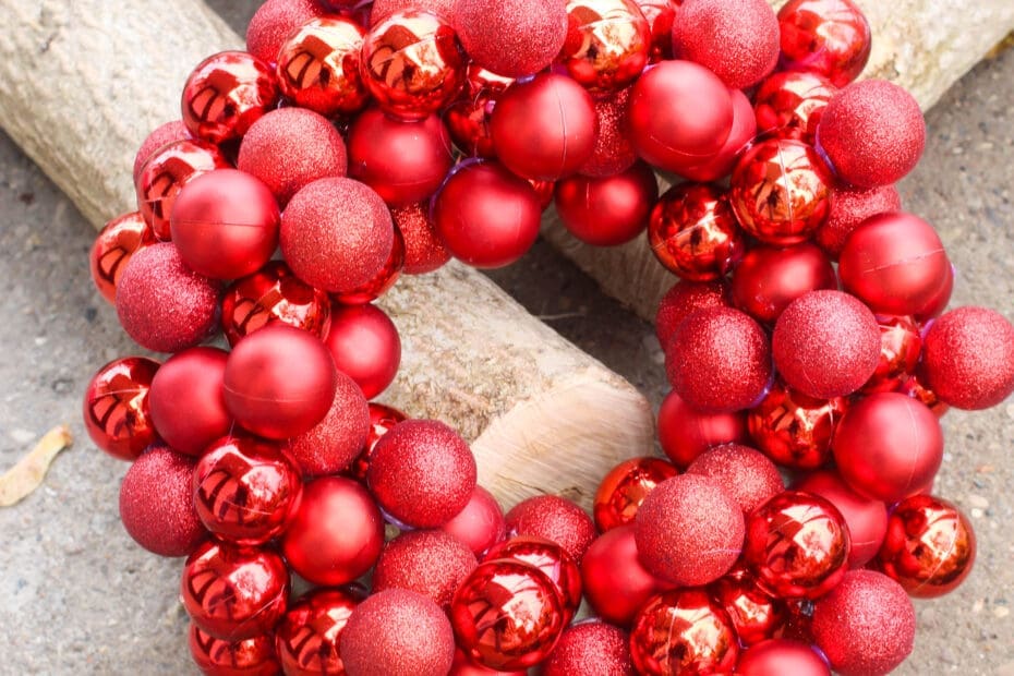 ornament wreath
